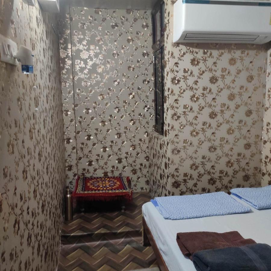 Ira Homestay Mathura - Divine Spiritual Stay Kültér fotó